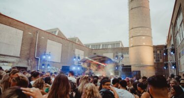 Arnhem krijgt met De Melkfabriek binnenplaats nieuwe zomerse dansplek